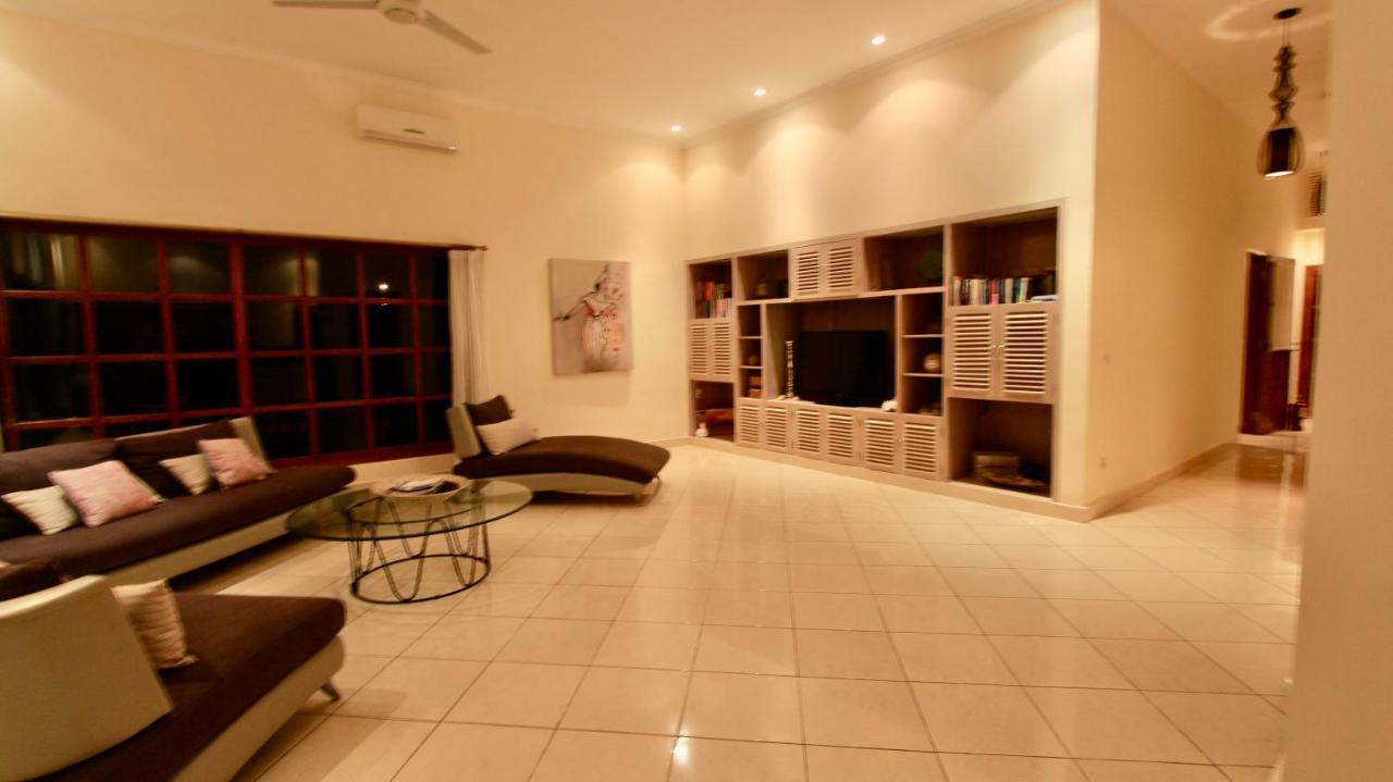 Villa Surgawi ロヴィーナ エクステリア 写真