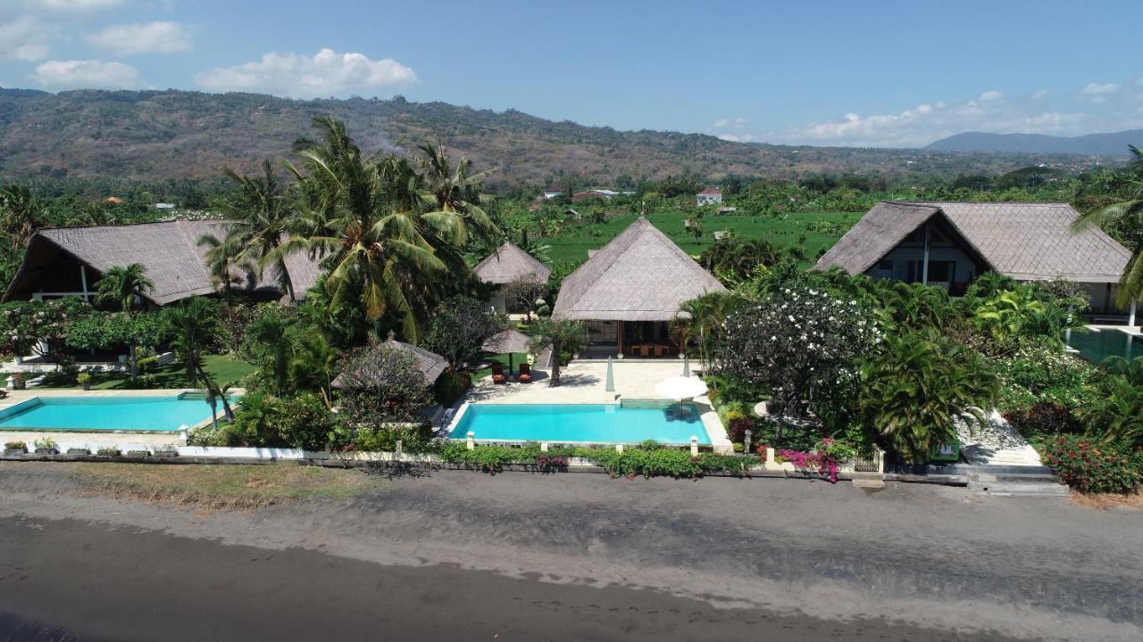 Villa Surgawi ロヴィーナ エクステリア 写真